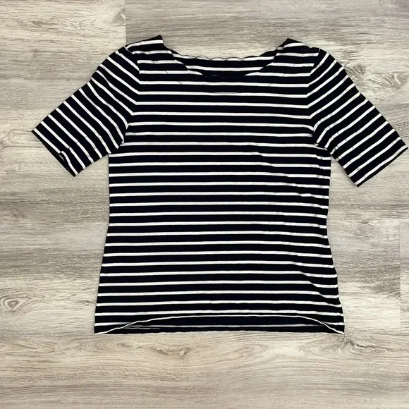 Talbots Navy & White Striped Short Sleeve Scallop Round Neck Women’s Tee Small - Picture 6 of 12